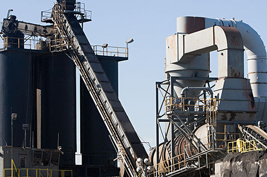 Comment fonctionne l'évaporateur de film essuyé à lame à charnière industrielle?